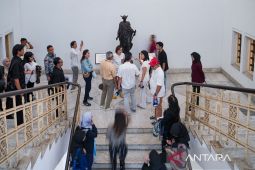 Dy Minister inspects Old Town revitalization for cultural preservation