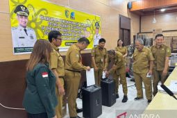 DPKUKMP Palangka Raya musnahkan 544 berkas arsip tidak bernilai guna