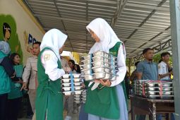 Sekitar 81.000 siswa di Mataram sudah terima manfaat program MBG