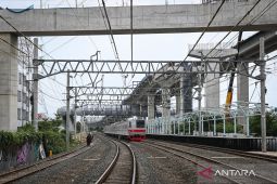 Pramono sampaikan ke Anies kini transportasi ke JIS makin mudah