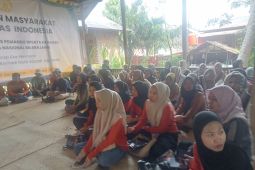 Pemandu wisata KCBN Muara Jambi dapat  pembekalan dari UI