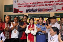 Menkomdigi kunjungi  timur Indonesia kenalkan Sekolah Garuda