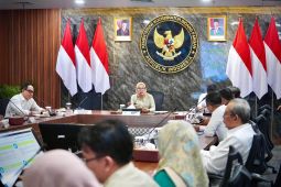 Kemenkop  dorong percepatan pembangunan gudang dan gerai kopdes