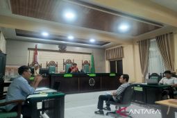 Sidang praperadilan anggota DPRD NTB Efan Limantika hadirkan ahli hukum Unram