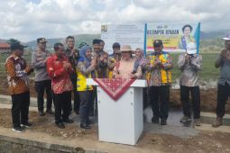 Titiek Soeharto resmikan irigasi tersier di Kembang tingkatkan produksi padi