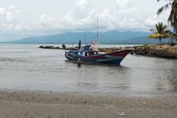 Pemerintah diminta evaluasi proyek pengerukan kolam labuh PPI Lhok Pawoh