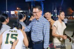 Ketua Umum KONI Gumas motivasi atlet pelajar basket