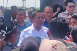 Bupati Karawang resmikan jembatan penghubung baru ke Alun-Alun