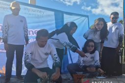 Angkasa Pura lakukan penyelamatan terumbu karang di Banda Neira Maluku