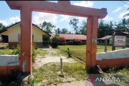 Klaim sebagai pemilik, warga segel SDN 223 Garanta Bulukumba