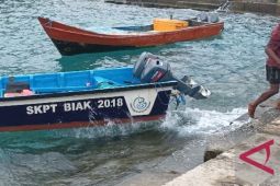 SKPT Biak membeli ikan tangkapan nelayan Orang Asli Papua