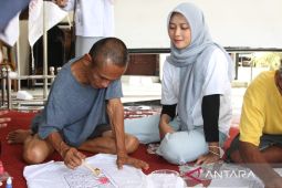 Mahasiswa FH Unej latih ODGJ membatik guna bantu kesehatan mental