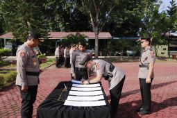 Kapolres Langkat serah terimakan jabatan kasat dan kapolsek