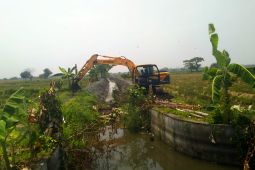 Pemkab Lamongan percepat pembenahan saluran air cegah banjir