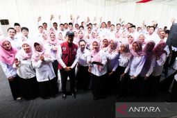 Siswa Sekolah Rakyat mendapat beasiswa kuliah dan jaminan pekerjaan