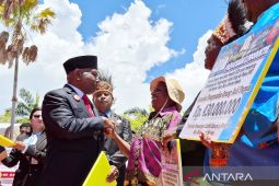 Pemprov Papua Barat distribusikan 62,6 ton beras cadangan pangan