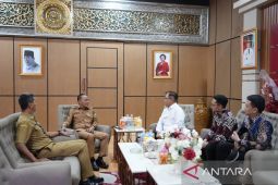 KJRI Kuching dan Pemprov Kalbar memperkuat kerja sama perbatasan
