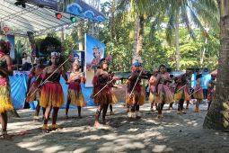 Pemkab Jayapura mendorong pelaku seni dan ekonomi kreatif pahami nilai hukum