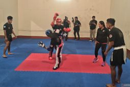 Kickboxing menyumbang satu emas dan perak, serta empat perunggu