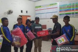 Pemkab Bangka Barat bantu warga terdampak angin kencang di Tumbakpetar