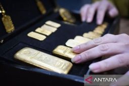 Ekonom memproyeksikan harga emas dunia tembus ratusan juta rupiah di tahun 2030