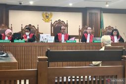 Mantan Dirut Pertamina didakwa rugikan negara Rp348,69 miliar terkait korupsi lahan