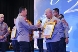 Kapolri hadiri Kompolnas Award: Polri tak antikritik, komitmen perbaiki diri