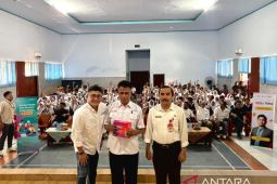 Perusahaan telekomunikasi perkuat literasi digital pelajar di Bima