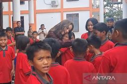 Anggota DPR motivasi siswa Sekolah Rakyat di Gumas semangat raih cita-cita