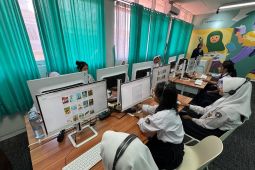 Kolaborasi lintas sektor hadirkan Perpustakaan Digital di SMPN 35 Bandung