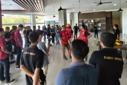 Pemkab Manggarai Barat melatih pegawai hotel Labuan Bajo atasi kebakaran