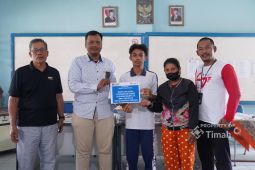 PT Timah berikan beasiswa pelajar kurang mampu pelajar di Pangkalpinang