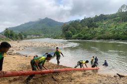 Penyaluran listrik ke desa terpencil wujud keadilan ekonomi dan sosial