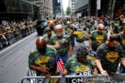 Ribuan demonstran padati New York tolak kebijakan pemerintah