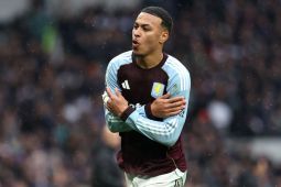 Manchester United kalah 1-2 dari Aston Villa