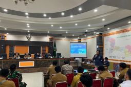 Kolaborasi Strategis Hadirkan Terang di Kapuas Hulu