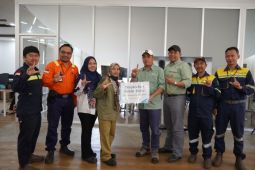 PT Vale Perkuat Literasi Anak Loeha Raya Lewat Donasi Ratusan Buku