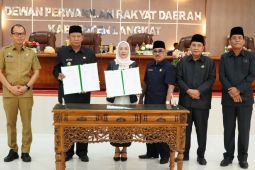 DPRD Langkat sahkan perda penyertaan modal yang diajukan pemkab