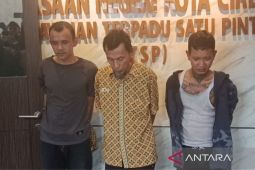Drama kabur dari Pengadilan Cirebon! 3 tahanan tertangkap di warung soto, 1 buron