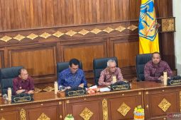 Gubernur Bali minta Pansus TRAP teruskan penertiban di lapangan