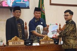 DPRD dan Pemkot Batam tetapkan 15 ranperda dalam propemperda 2026