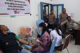 Donor darah warnai HUT ke-74 Humas Polri di Gumas