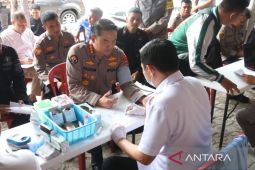 Bidhumas Polda Babel gelar donor darah sambut HUT ke-74 Humas Polri