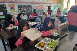 Dapur MBG di Mataram diminta berikan hak 10 persen ibu hamil