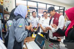 Mensos pastikan penyaluran bansos tepat sasaran di Puskesos