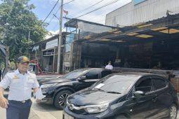 Dishub tertibkan kendaraan yang parkir liar di Tangsel