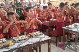 Pemkab Biak Numfor sebut program MBG tingkatkan status gizi anak Papua