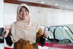 Komisi X meminta kebijakan wajib belajar 13 tahun diiringi pembenahan kurikulum