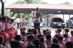 Polres Bengkayang beri edukasi lalu lintas kepada anak usia dini