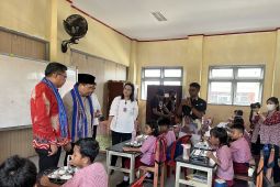 Ombudsman RI tinjau Program MBG di SD 61 Ambon pastikan kualitas makanan sesuai standar